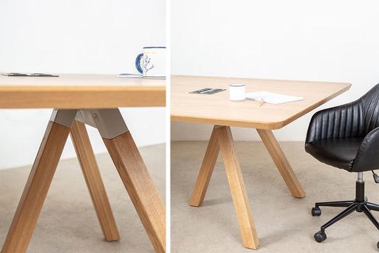 MG摆脱网站 Conference Room Table for SSDG